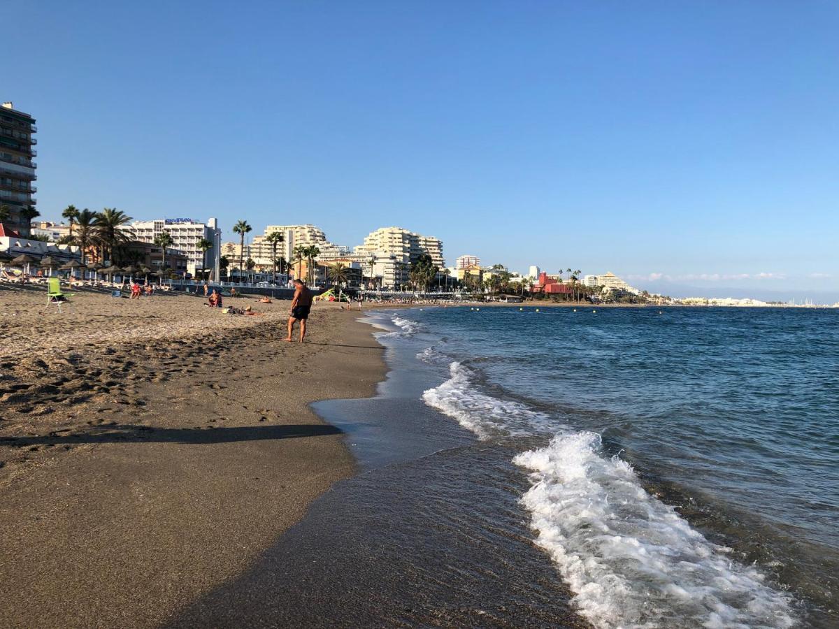 Victoria Luxury Beachfront Apartment In Benalmadena Costa Exterior foto